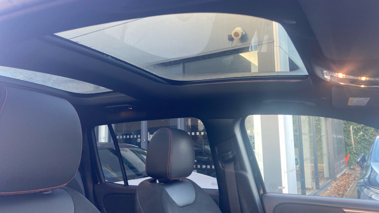 Mercedes-Benz GLB 200 AMG Line Premium + Night Ed 5dr 7G-Tronic Petrol Estate